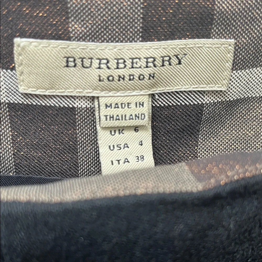 Burberry London Black Wool Skirt And Sweater Set - Picture 2 of 11